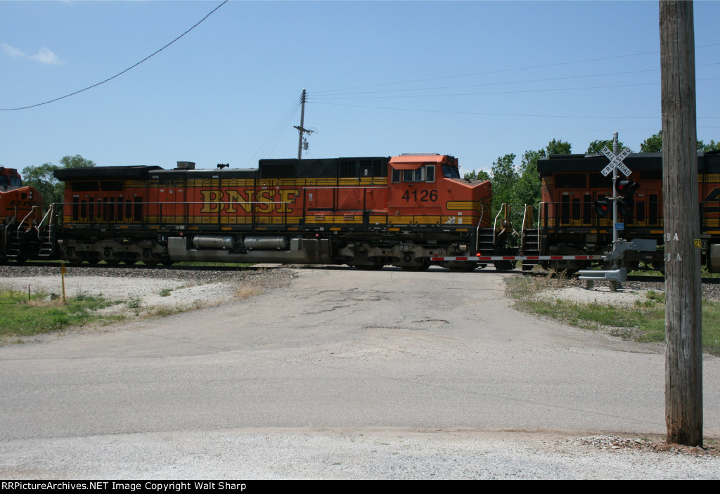 BNSF 4126